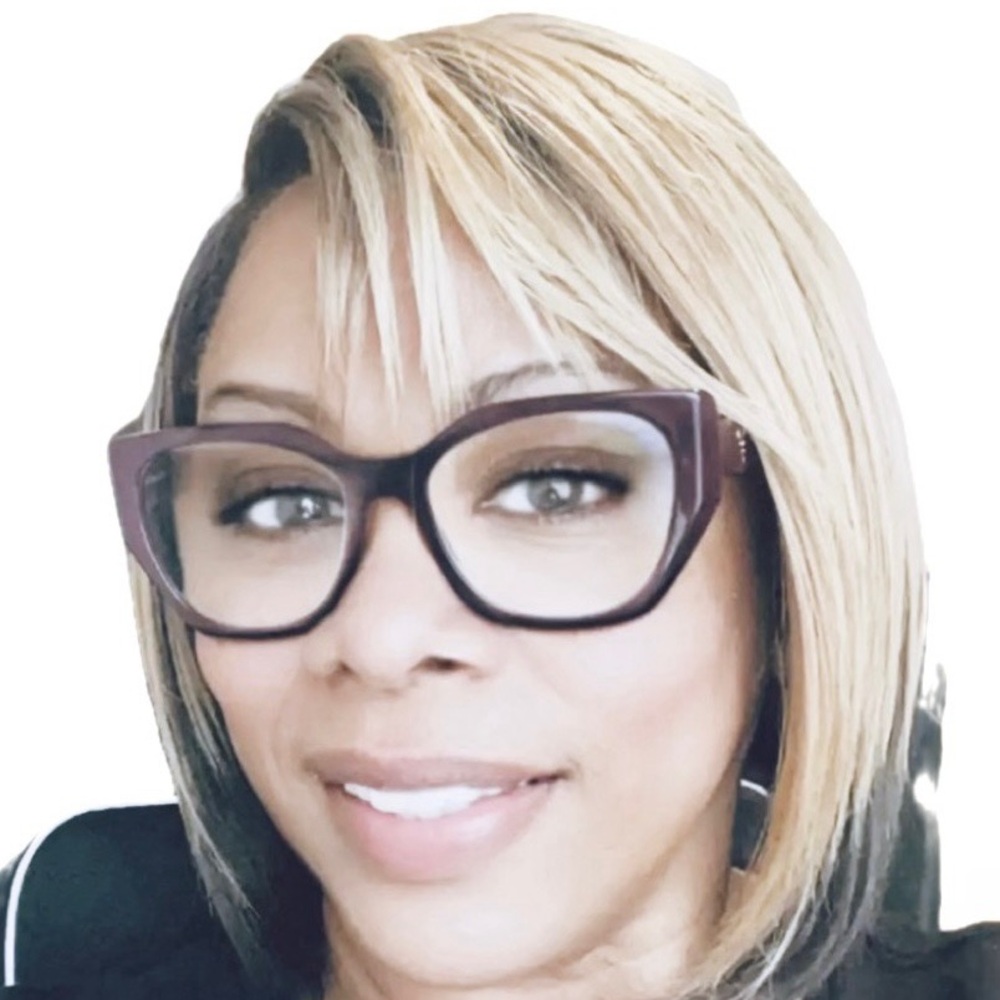 Meet your Posher, Orene